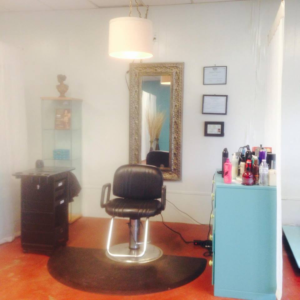 Karry & Co Kountze Salon a